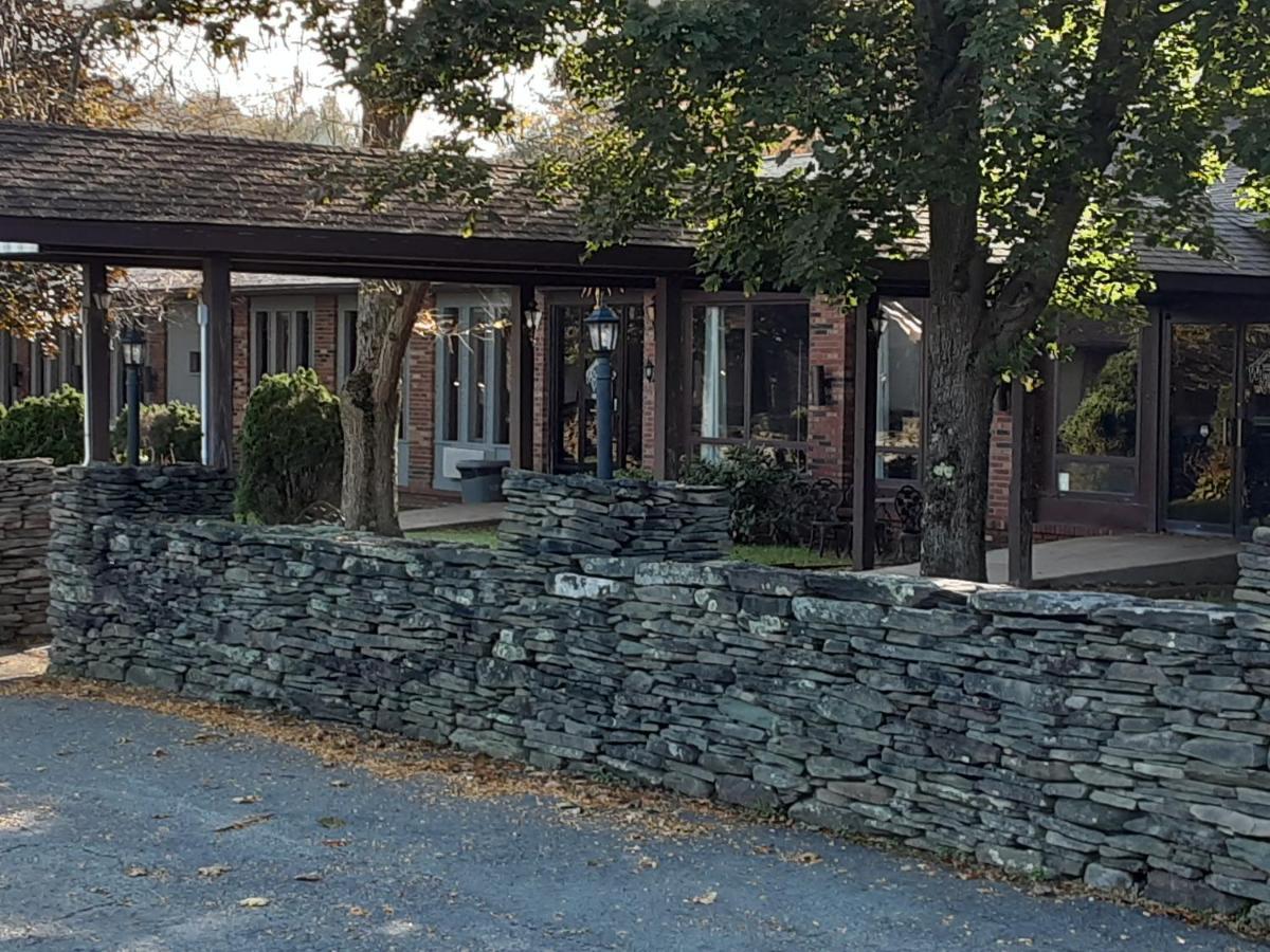Mountain View Lodge Clifford Екстер'єр фото