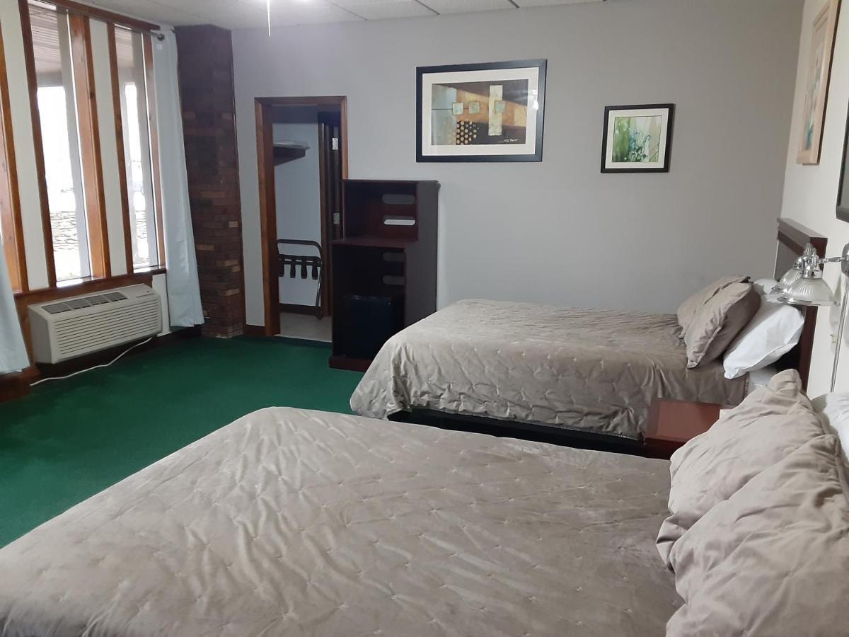 Mountain View Lodge Clifford Екстер'єр фото